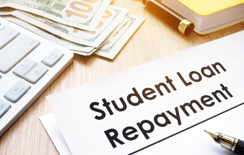 When to Refinance Private Student Loans